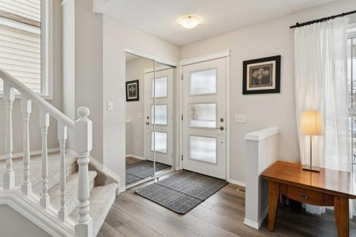 31 Prestwick Grove Se, Calgary, AB - Indoor Photo Showing Other Room