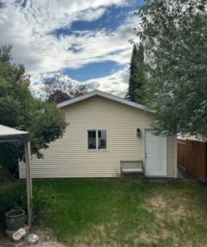 31 Prestwick Grove Se, Calgary, AB - Outdoor