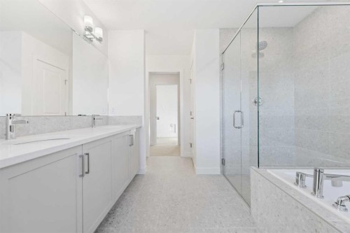 40 Corner Glen Green Ne, Calgary, AB - Indoor Photo Showing Bathroom