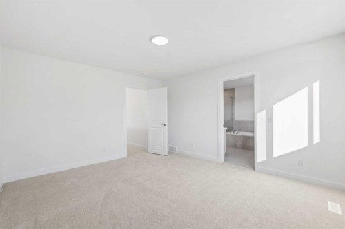 40 Corner Glen Green Ne, Calgary, AB - Indoor