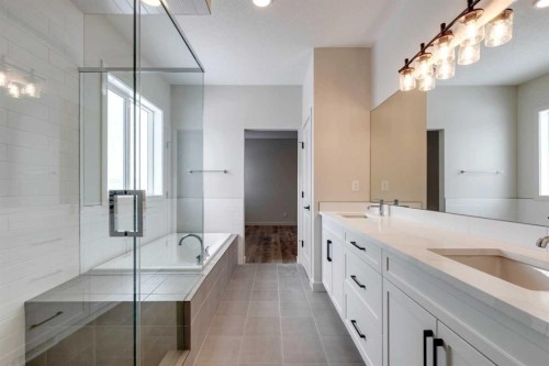 554 Rivercrest View, Cochrane, AB - Indoor Photo Showing Bathroom