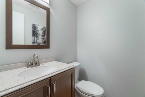 1447 Acadia Drive Se, Calgary, AB - Indoor Photo Showing Bathroom
