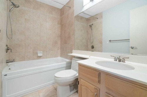 1447 Acadia Drive Se, Calgary, AB - Indoor Photo Showing Bathroom