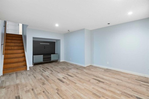 1447 Acadia Drive Se, Calgary, AB - Indoor Photo Showing Other Room