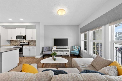 117 Evanston Hill Nw, Calgary, AB - Indoor Photo Showing Living Room