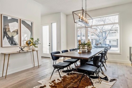 3316 41 Street Sw, Calgary, AB - Indoor Photo Showing Dining Room