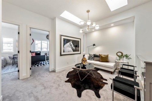 3316 41 Street Sw, Calgary, AB - Indoor