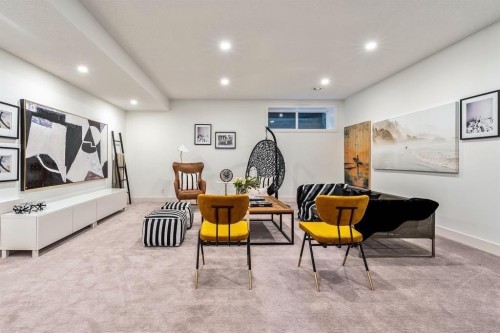 3316 41 Street Sw, Calgary, AB - Indoor