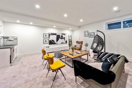 3316 41 Street Sw, Calgary, AB - Indoor