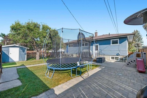 1131 15 Avenue Ne, Calgary, AB - Outdoor