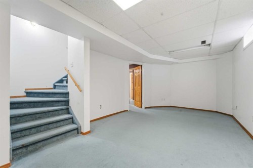 61 Martinview Crescent Ne, Calgary, AB - Indoor Photo Showing Other Room
