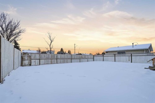 61 Martinview Crescent Ne, Calgary, AB - Outdoor