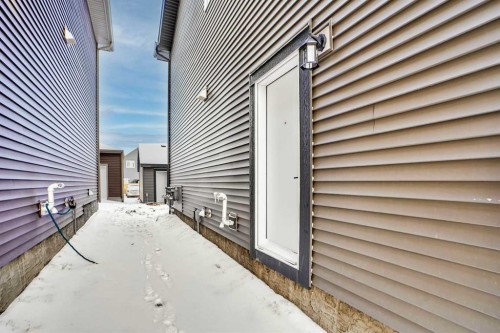 144 Cobblestone Gate Sw, Airdrie, AB - Outdoor
