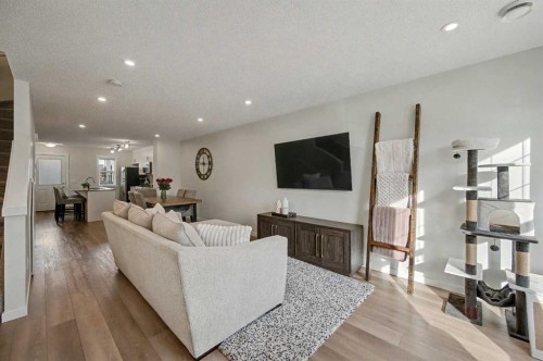 352 Cranbrook Square Se, Calgary, AB - Indoor Photo Showing Living Room