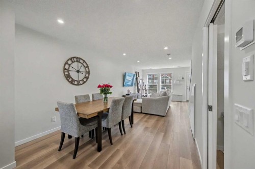 352 Cranbrook Square Se, Calgary, AB - Indoor Photo Showing Dining Room