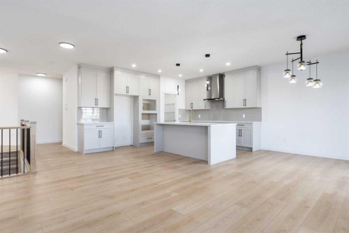 208 Monterey, High River, AB - Indoor Photo Showing Kitchen With Upgraded Kitchen