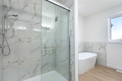 208 Monterey, High River, AB - Indoor Photo Showing Bathroom
