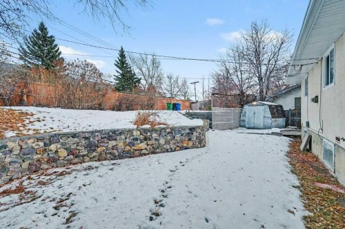 200 Van Horne Crescent Ne, Calgary, AB - Outdoor