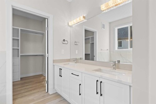 210 Monterey, High River, AB - Indoor Photo Showing Bathroom