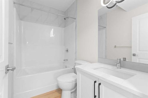 210 Monterey, High River, AB - Indoor Photo Showing Bathroom