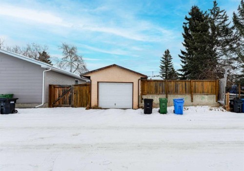 119 Falton Way Ne, Calgary, AB - Outdoor