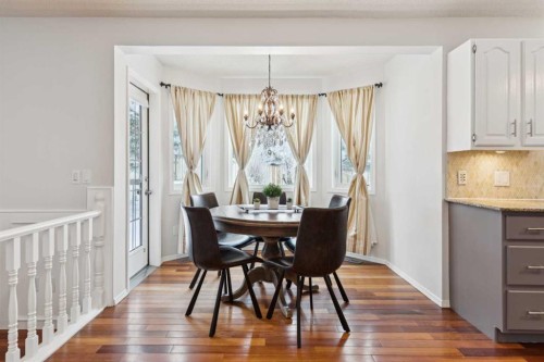 2208 Sirocco Drive Sw, Calgary, AB - Indoor Photo Showing Dining Room
