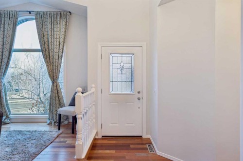2208 Sirocco Drive Sw, Calgary, AB - Indoor Photo Showing Other Room