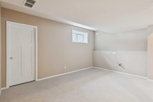 2208 Sirocco Drive Sw, Calgary, AB - Indoor Photo Showing Other Room