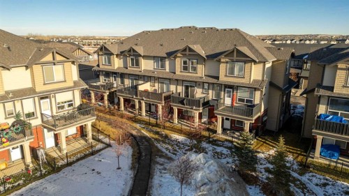 504-1086 Williamstown Boulevard, Airdrie, AB - Outdoor