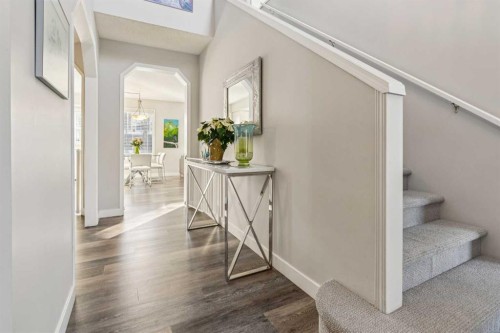 5945 Signal Ridge Heights Sw, Calgary, AB - Indoor Photo Showing Other Room