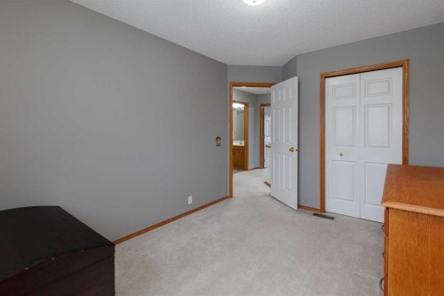 247 Mt Selkirk Close Se, Calgary, AB - Indoor Photo Showing Other Room