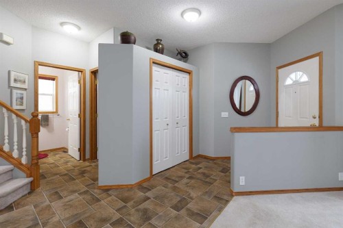 247 Mt Selkirk Close Se, Calgary, AB - Indoor Photo Showing Other Room