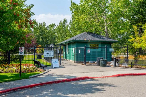 247 Mt Selkirk Close Se, Calgary, AB - Outdoor