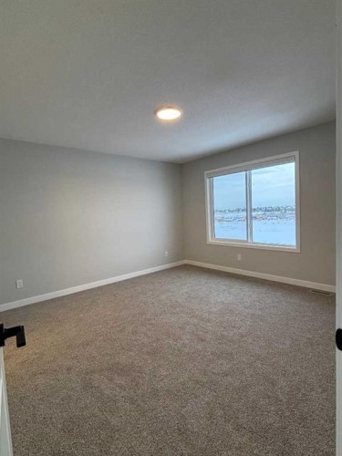 342 Baywater Common Sw, Airdrie, AB - Indoor Photo Showing Other Room