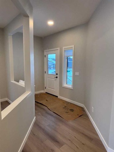 342 Baywater Common Sw, Airdrie, AB - Indoor Photo Showing Other Room