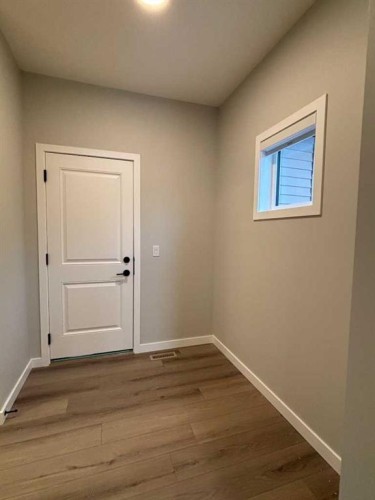 342 Baywater Common Sw, Airdrie, AB - Indoor Photo Showing Other Room