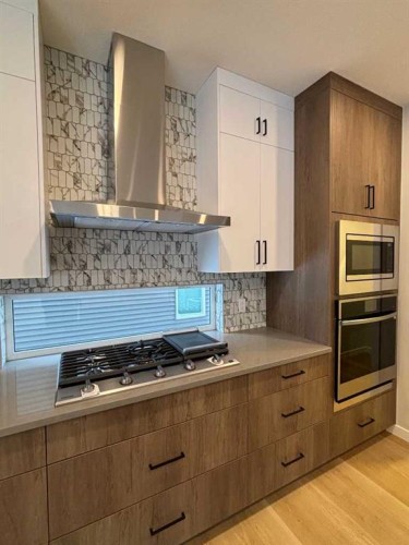 2762 Baywater Landing, Airdrie, AB - Indoor Photo Showing Kitchen