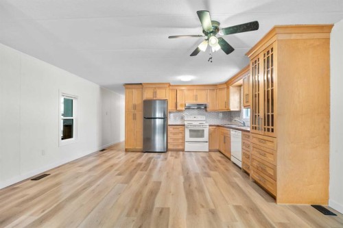 40-6724 17 Avenue Se, Calgary, AB 