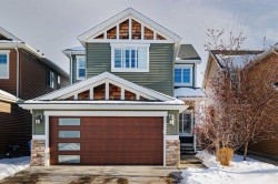 13 Royal Birch Park NW Calgary, AB T3G 0B8