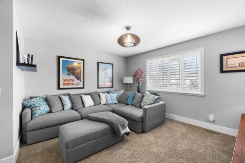 13 Royal Birch Park Nw, Calgary, AB - Indoor Photo Showing Living Room