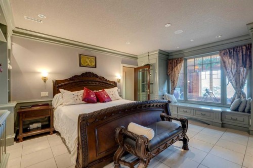 124 Misty Morning Drive, Rural Rocky View County, AB - Indoor Photo Showing Bedroom