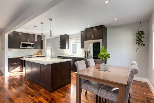 32 Calandar Road Nw, Calgary, AB - Indoor