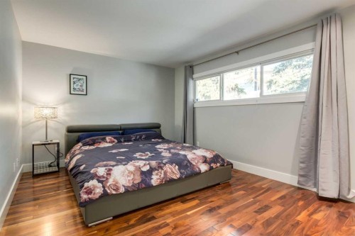 32 Calandar Road Nw, Calgary, AB - Indoor Photo Showing Bedroom