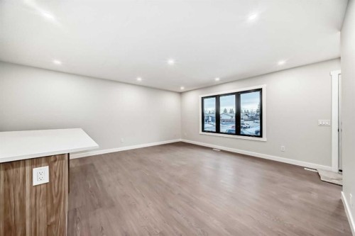 6791 Malvern Road Ne, Calgary, AB - Indoor Photo Showing Other Room