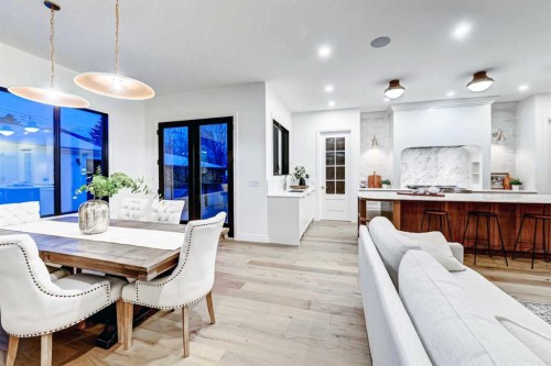 1936 31 Avenue Sw, Calgary, AB - Indoor Photo Showing Dining Room