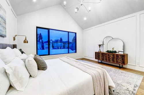 1936 31 Avenue Sw, Calgary, AB - Indoor Photo Showing Bedroom
