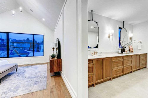 1936 31 Avenue Sw, Calgary, AB - Indoor Photo Showing Bathroom