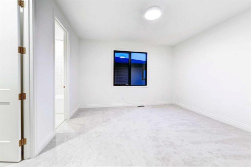 1936 31 Avenue Sw, Calgary, AB - Indoor Photo Showing Other Room