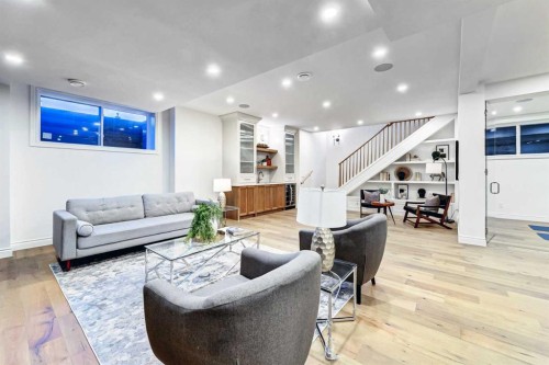 1936 31 Avenue Sw, Calgary, AB - Indoor Photo Showing Living Room
