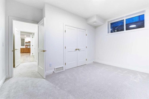 1936 31 Avenue Sw, Calgary, AB - Indoor Photo Showing Other Room
